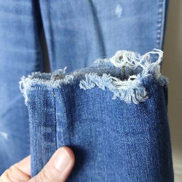Madewell 9" high rise Skinny Distressed Med Wash Denim Size 26 EUC - Picture 6 of 11